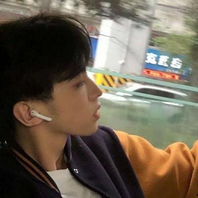 娱乐吃瓜头像男真人,真人生吃瓜头像背后的男星故事